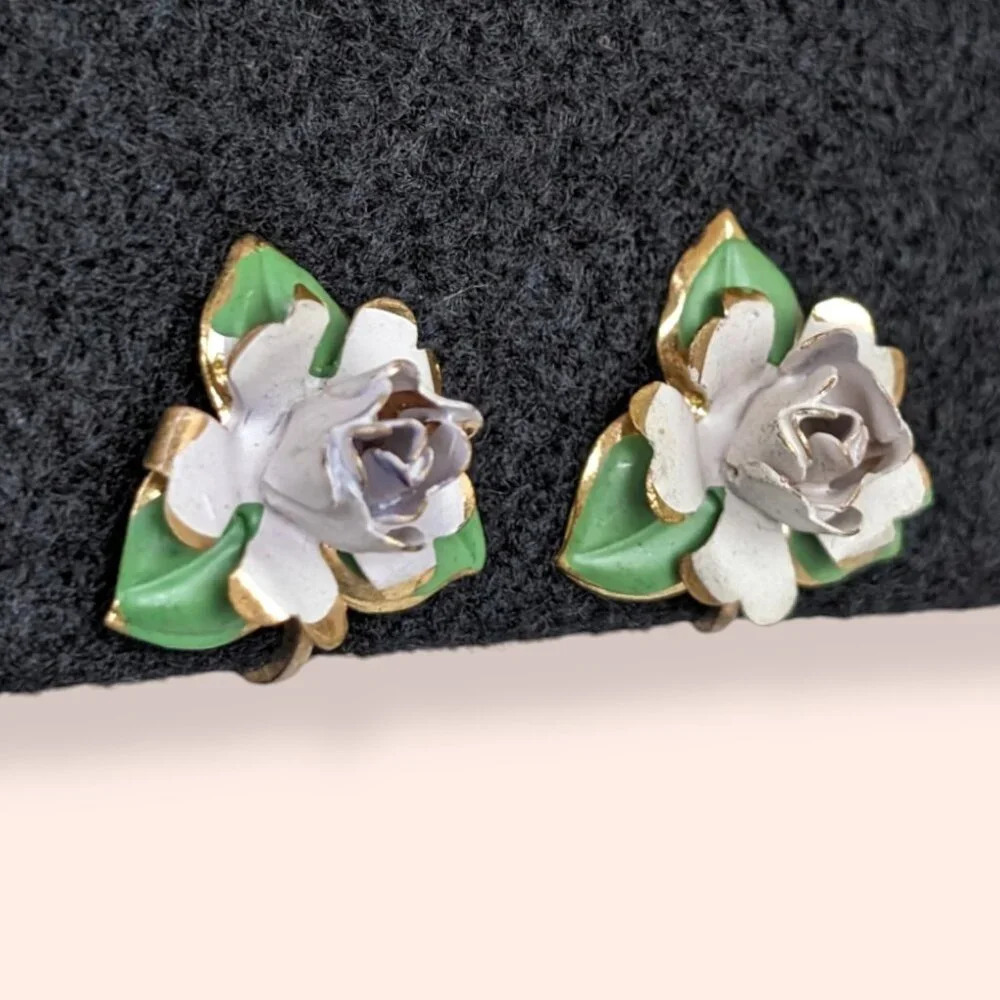 (2/$20) V. Austrian Floral Earrings